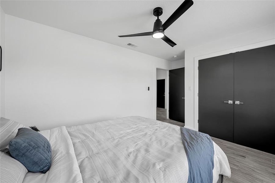 Spacious, unfurnished interior of a new home in , Waco (Image 21). Spacious, unfurnished interior of a new home in , Waco (Image 21).