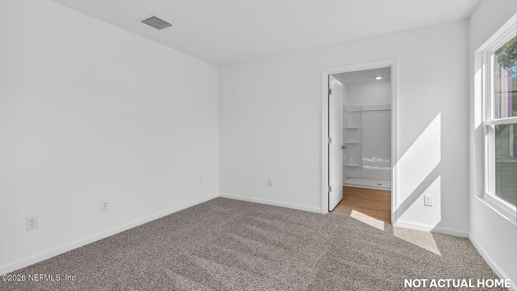 Spacious, unfurnished interior of a new home in Copes Landing, Jacksonville (Image 28).