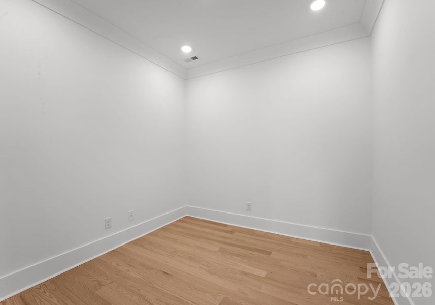Spacious, unfurnished interior of a new home in , Charlotte (Image 20).