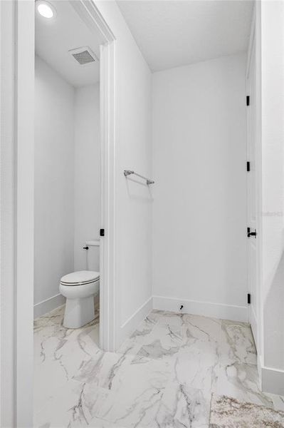 Spacious, unfurnished interior of a new home in , Sanford (Image 22).