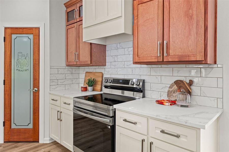 Furnished interior view inside a new home in , Woodway (Image 10). Furnished interior view inside a new home in , Woodway (Image 10).