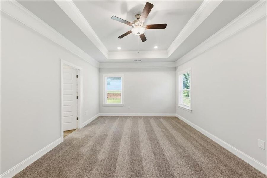 Spacious, unfurnished interior of a new home in Tuscany Hills, Douglasville (Image 31). Spacious, unfurnished interior of a new home in Tuscany Hills, Douglasville (Image 31).