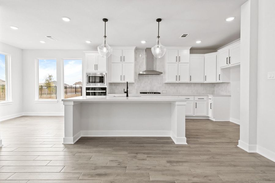 Representative image. Features, specifications, selections and colors may vary. Representative image. Features, specifications, selections and colors may vary.