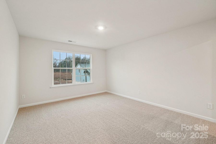 Spacious, unfurnished interior of a new home in Laurelbrook, Sherrills Ford (Image 16).