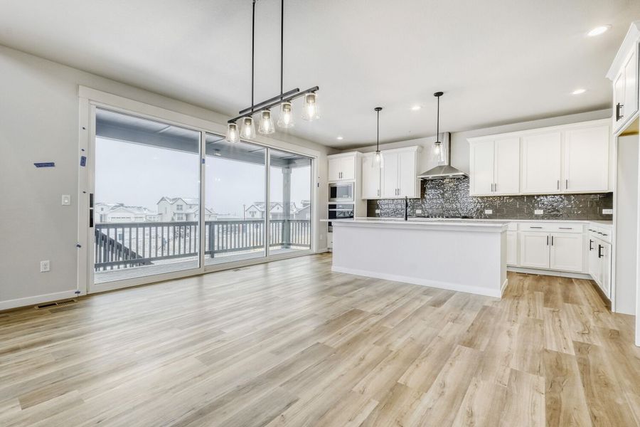 8335 Jesse - Dining Area