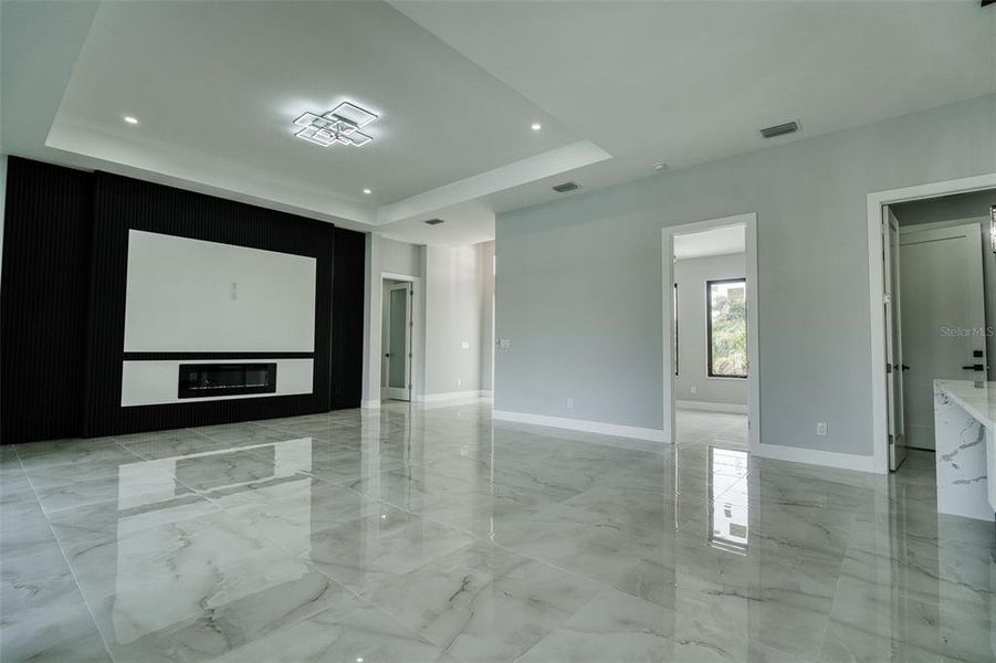 Spacious, unfurnished interior of a new home in , Port Charlotte (Image 39).