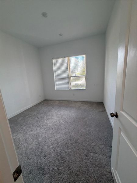 Spacious, unfurnished interior of a new home in Cross Creek West, Fulshear (Image 34).