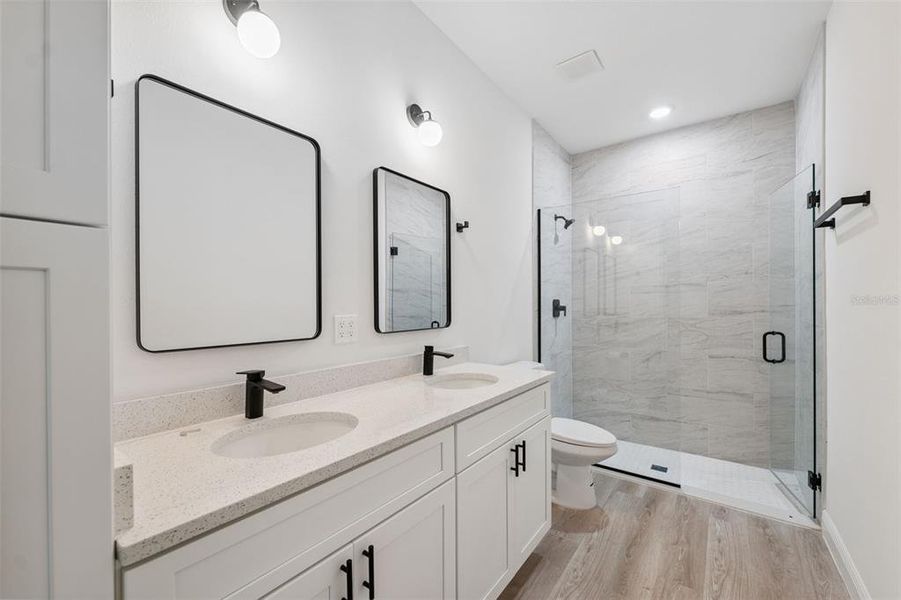 Furnished interior view inside a new home in , Ocala (Image 1).