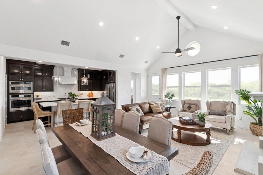 Charming dining area (*Photo not of actual home and used for illustration purposes only.)