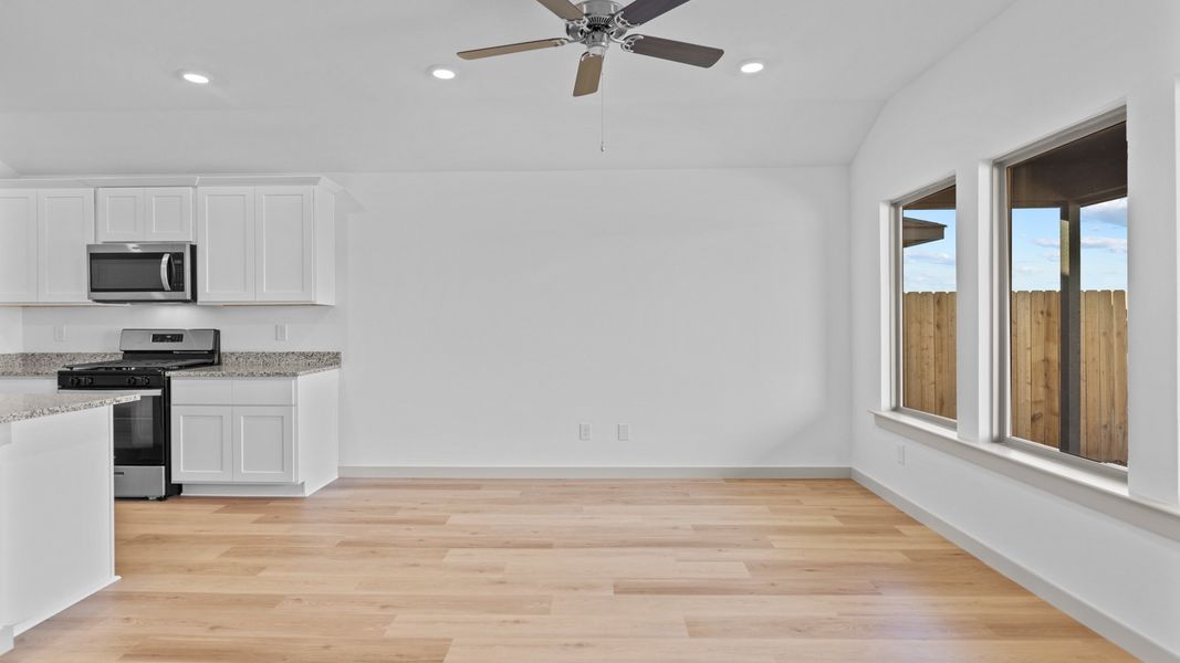 Representative unfurnished interior of a home built from the The Easton by D.R. Horton in Terra Vista, Lubbock (Image 12).