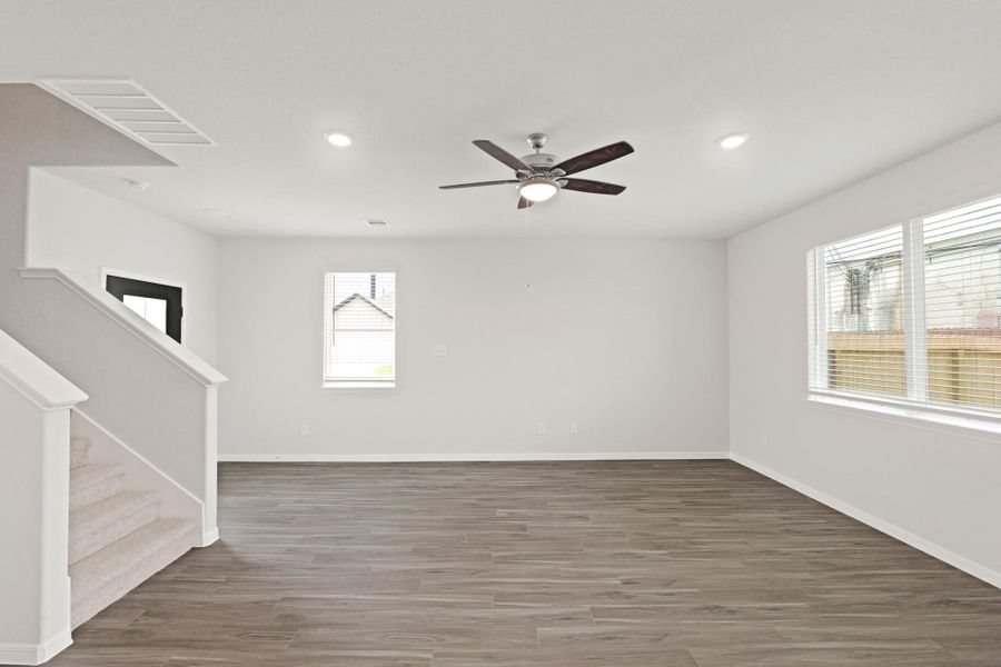 Spacious, unfurnished interior of a new home in Bammel Oaks, Houston (Image 23). Spacious, unfurnished interior of a new home in Bammel Oaks, Houston (Image 23).