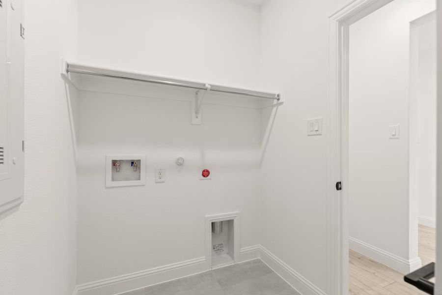 Representative furnished interior of a home built from the Republic by Rockwell Homes in Walden Pond, Forney (Image 14).