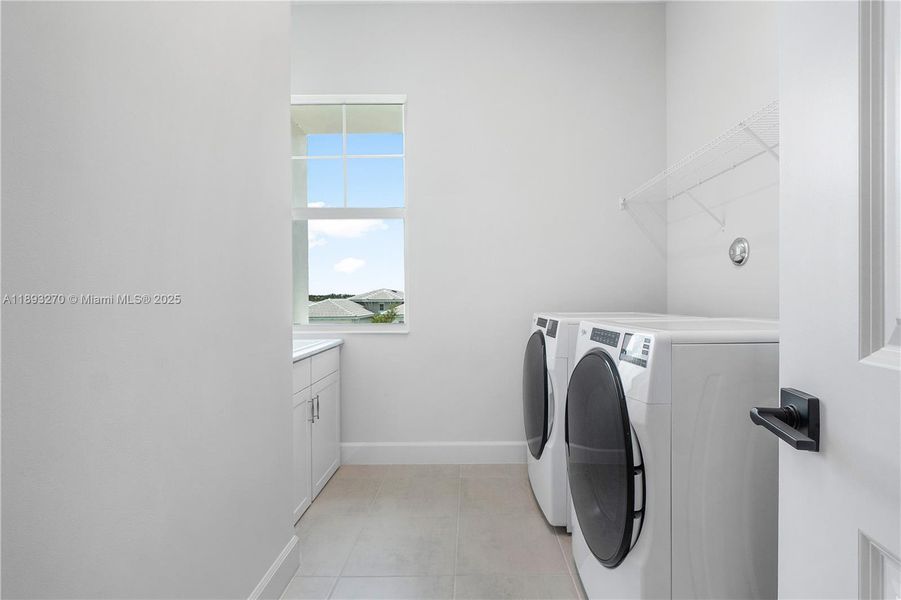 Furnished interior view inside a new home in , Westlake (Image 12).
