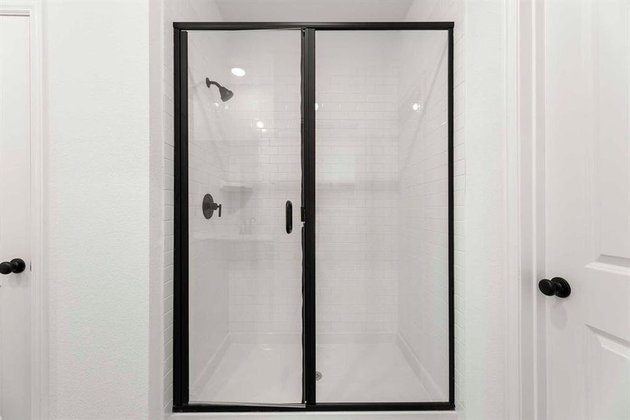 16_17. 2324 Myrtle - Bath (3) 16_17. 2324 Myrtle - Bath (3)