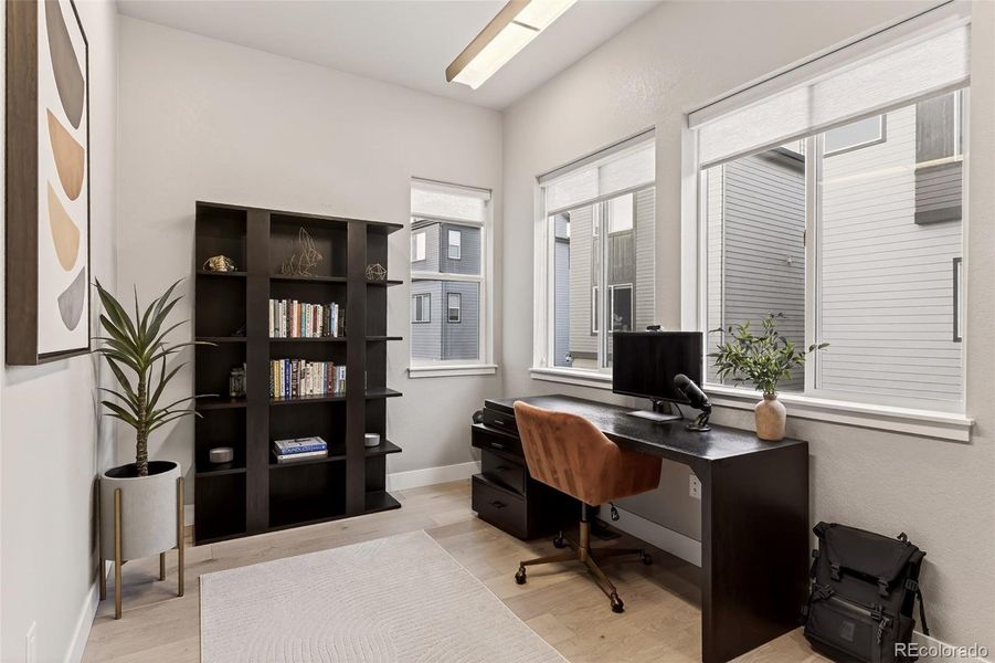 Furnished interior view inside a new home in Baseline, Broomfield (Image 15).
