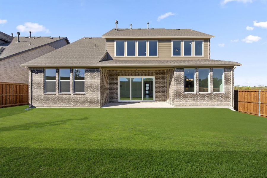 Representative exterior details of a home built from the Edward- 70 ft Home Site by Rockwell Homes in Nelson Lake Estates, Rockwall (Image 37). Representative exterior details of a home built from the Edward- 70 ft Home Site by Rockwell Homes in Nelson Lake Estates, Rockwall (Image 37).