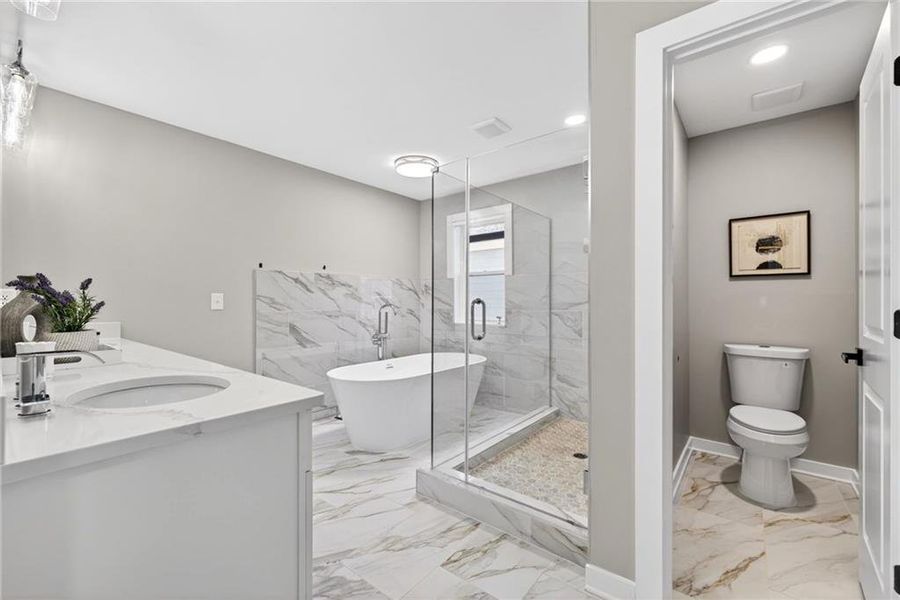 Furnished interior view inside a new home in , Hapeville (Image 20).