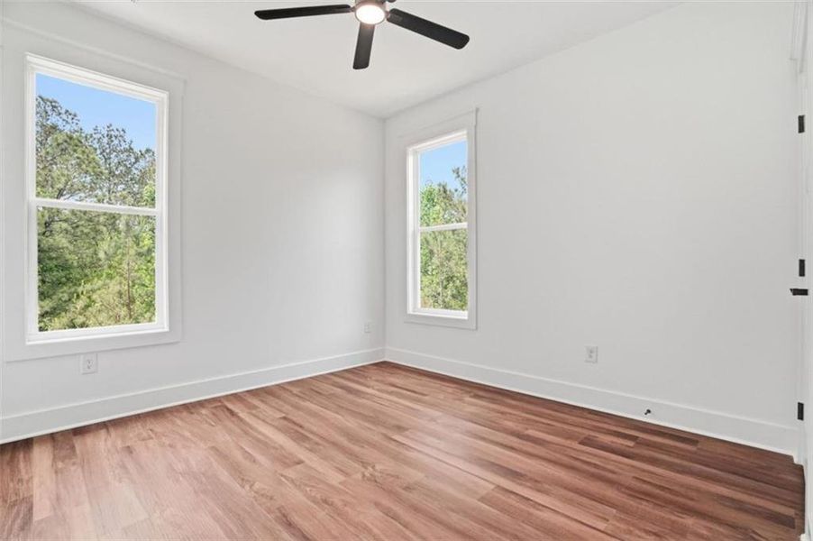 Spacious, unfurnished interior of a new home in , Jasper (Image 41).