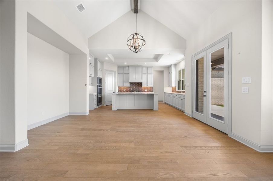 Spacious, unfurnished interior of a new home in Waterfall Ranch - 1 Acre Lots, Waxahachie (Image 26). Spacious, unfurnished interior of a new home in Waterfall Ranch - 1 Acre Lots, Waxahachie (Image 26).