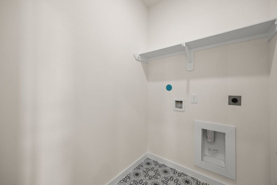 Spacious, unfurnished interior of a new home in Creekhaven, Rosharon (Image 25).