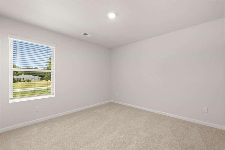 Spacious, unfurnished interior of a new home in Oakchase at Hampton, Hampton (Image 31).