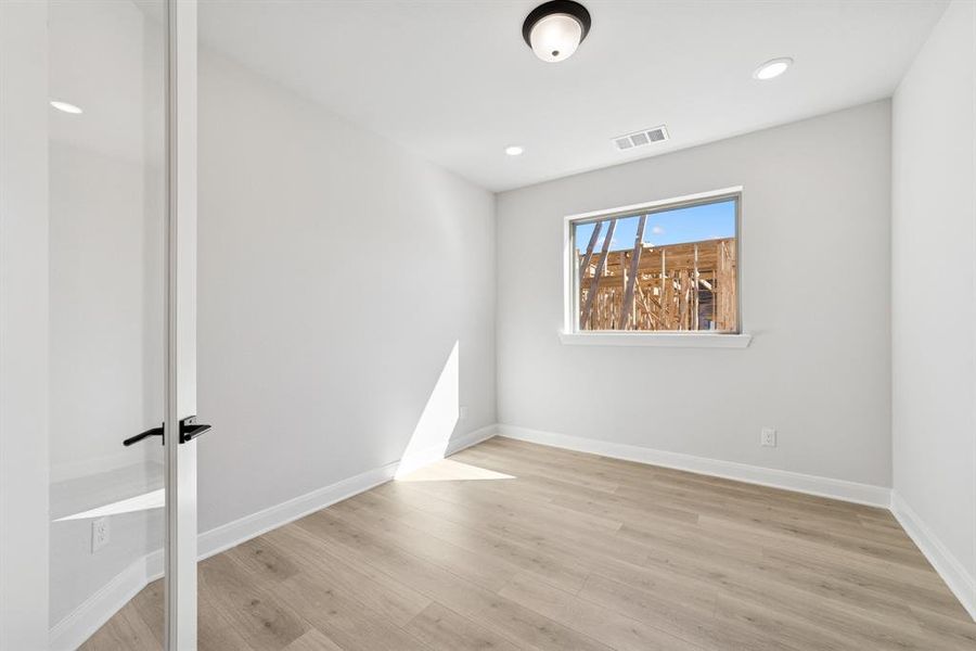 Spacious, unfurnished interior of a new home in Mantua Point Classics, Van Alstyne (Image 25). Spacious, unfurnished interior of a new home in Mantua Point Classics, Van Alstyne (Image 25).