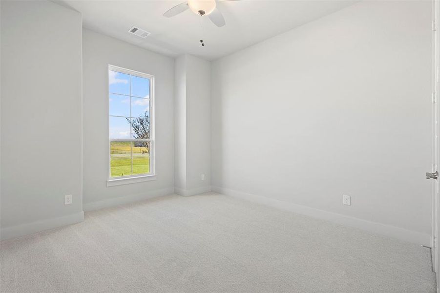 Spacious, unfurnished interior of a new home in Levante - 1 Acre Lots, Waxahachie (Image 22). Spacious, unfurnished interior of a new home in Levante - 1 Acre Lots, Waxahachie (Image 22).