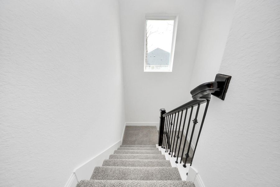 Spacious, unfurnished interior of a new home in , Missouri City (Image 23).