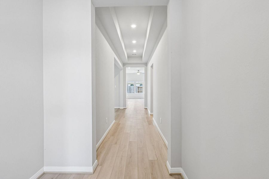 Spacious, unfurnished interior of a new home in Aldeana - Paintbrush Collection, Bonney (Image 26).