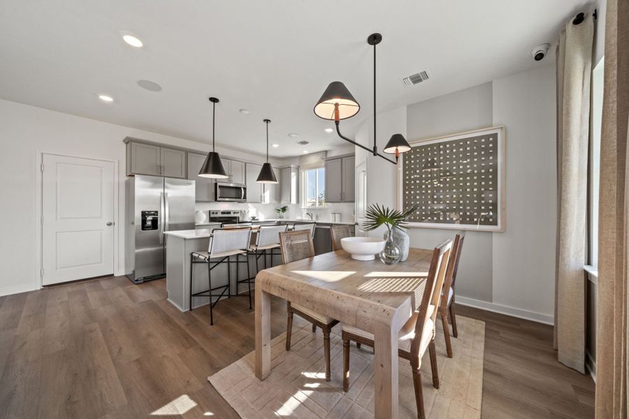 Furnished interior view inside a new home in Skyview, Belton (Image 8).