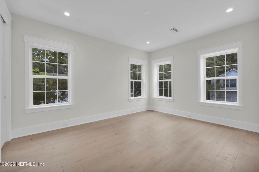 Spacious, unfurnished interior of a new home in , Atlantic Beach (Image 32). Spacious, unfurnished interior of a new home in , Atlantic Beach (Image 32).