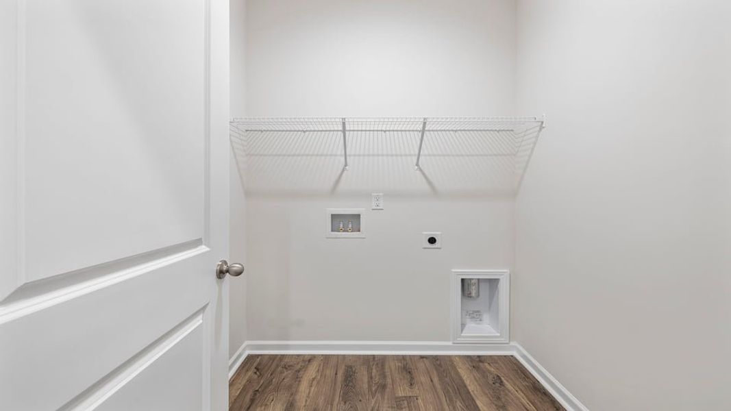 Spacious, unfurnished interior of a new home in Bentley Park, Greenwood (Image 27). Spacious, unfurnished interior of a new home in Bentley Park, Greenwood (Image 27).