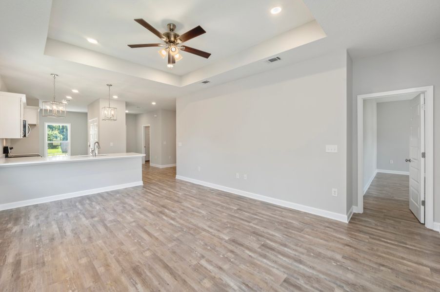 Representative unfurnished interior of a home built from the Georgia by CJL Homes in McCarthy Estates, Defuniak Springs (Image 19).