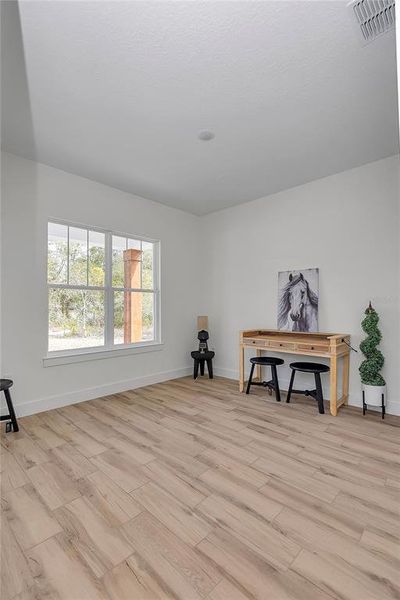 Spacious, unfurnished interior of a new home in , Dunnellon (Image 40).