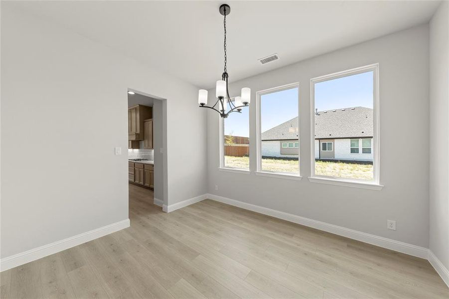 07. 2215 Clairmount - Dining 07. 2215 Clairmount - Dining