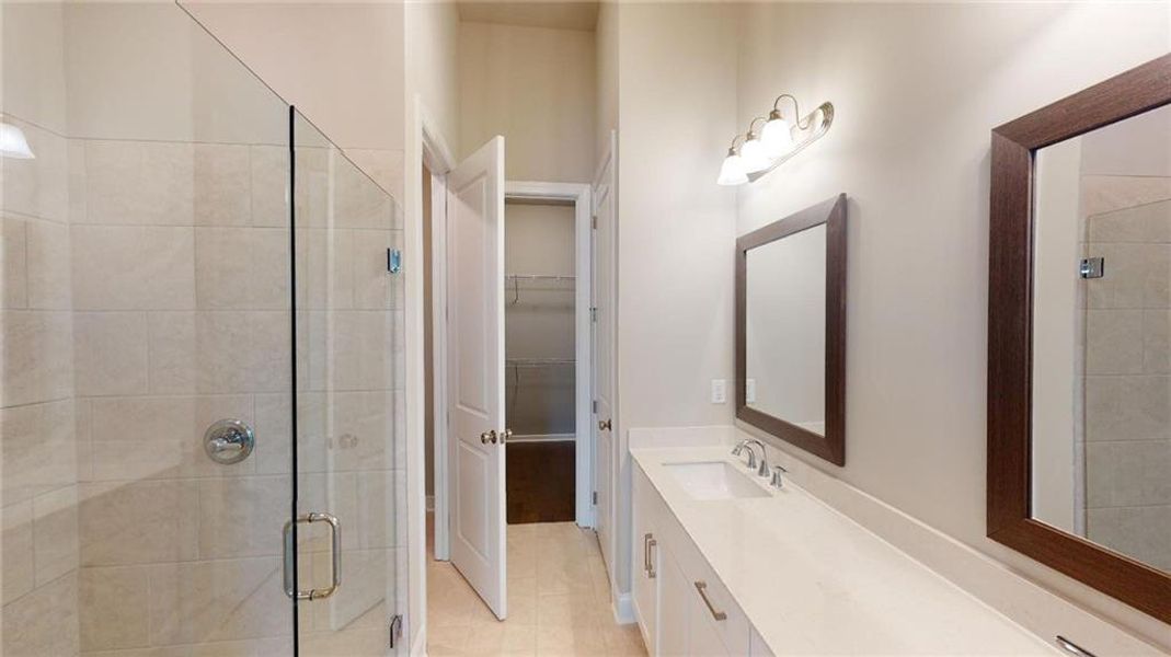 Furnished interior view inside a new home in Aberdeen, Hoschton (Image 6).