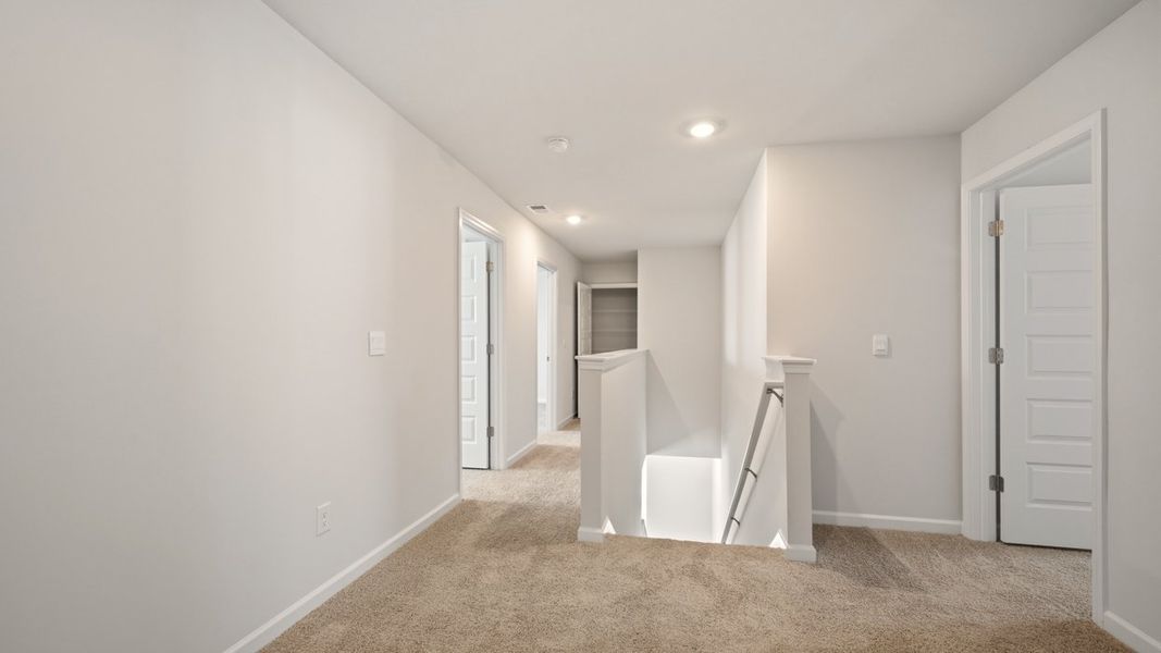 Spacious, unfurnished interior of a new home in Poplar Preserve, Newnan (Image 20).