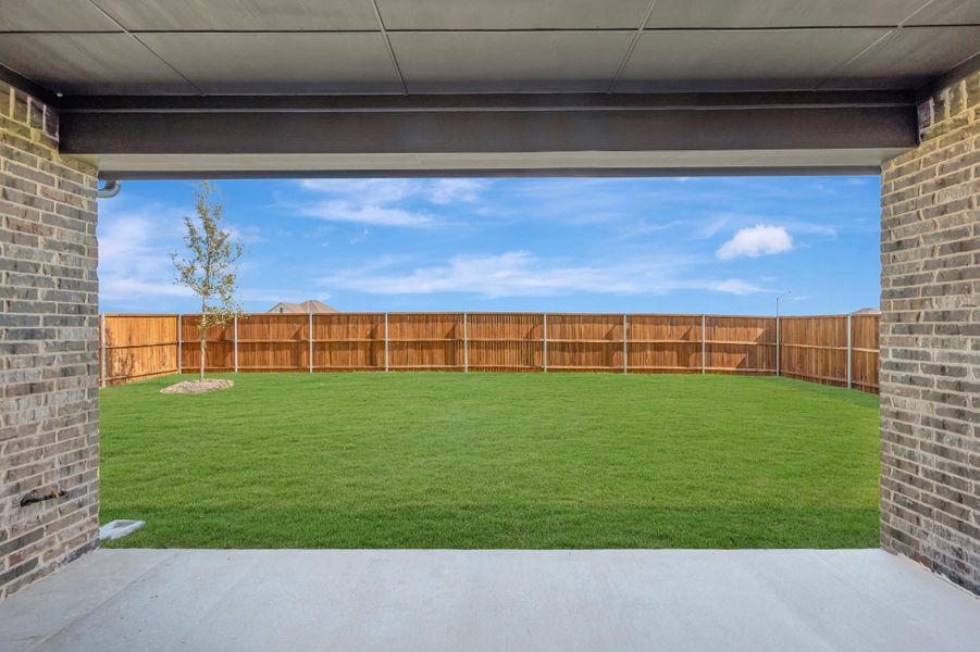 Exterior details and patio area of a home in LaPrelle, Fort Worth (Image 3).