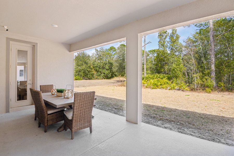 Representative exterior details of a home built from the Livorno by Maronda Homes in Royal Highlands, Weeki Wachee (Image 22).