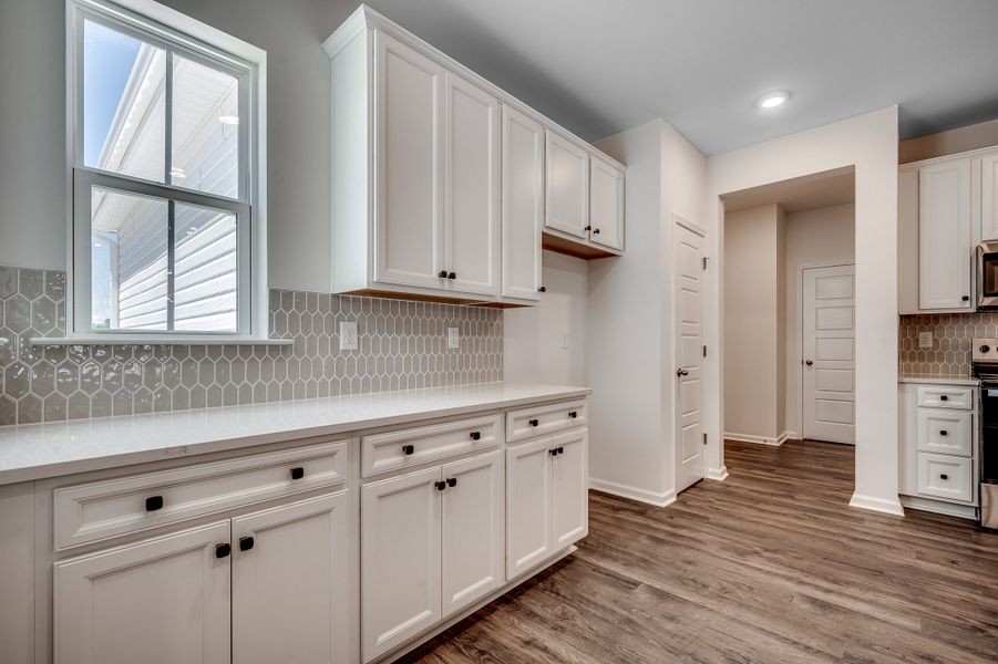 Representative furnished interior of a home built from the Camden by Beazer Homes in Inlet Keys, Murrells Inlet (Image 11).