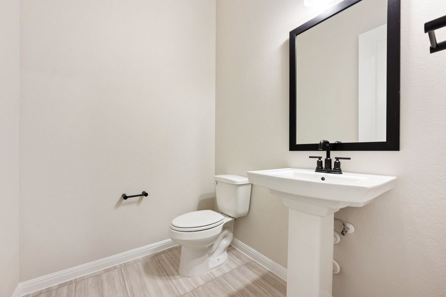 Representative furnished interior of a home built from the Carolina by Ashton Woods in The Estates at La Cima, San Marcos (Image 18). Representative furnished interior of a home built from the Carolina by Ashton Woods in The Estates at La Cima, San Marcos (Image 18).