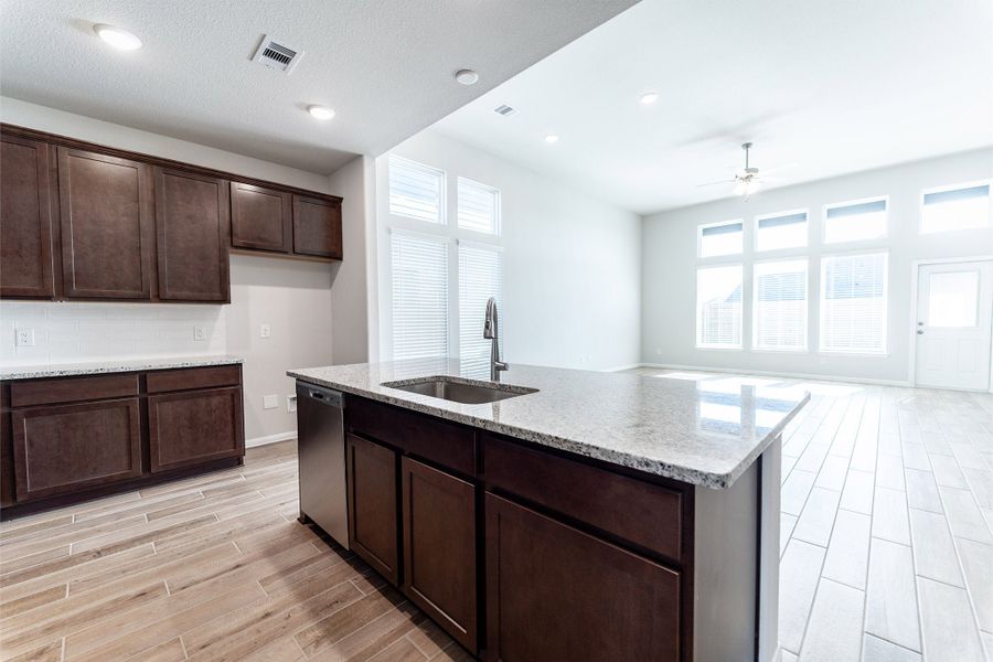 Furnished interior view inside a new home in Canterra Creek, Rosharon (Image 4).