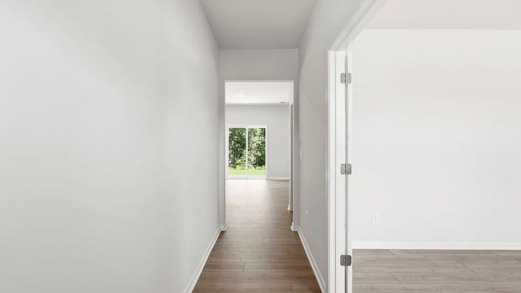 Spacious, unfurnished interior of a new home in Palmetto Valley, Anderson (Image 17).