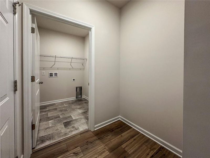 Spacious, unfurnished interior of a new home in Glen at Cave Springs, Douglasville (Image 16).