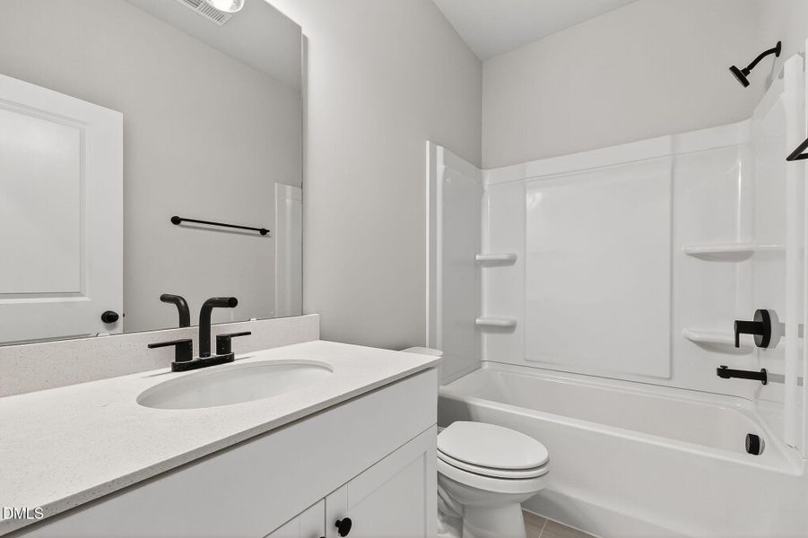 Ral_Knightdale_426 (5) Ral_Knightdale_426 (5)