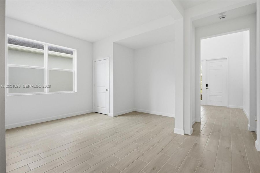 Spacious, unfurnished interior of a new home in Arden, Loxahatchee (Image 16).