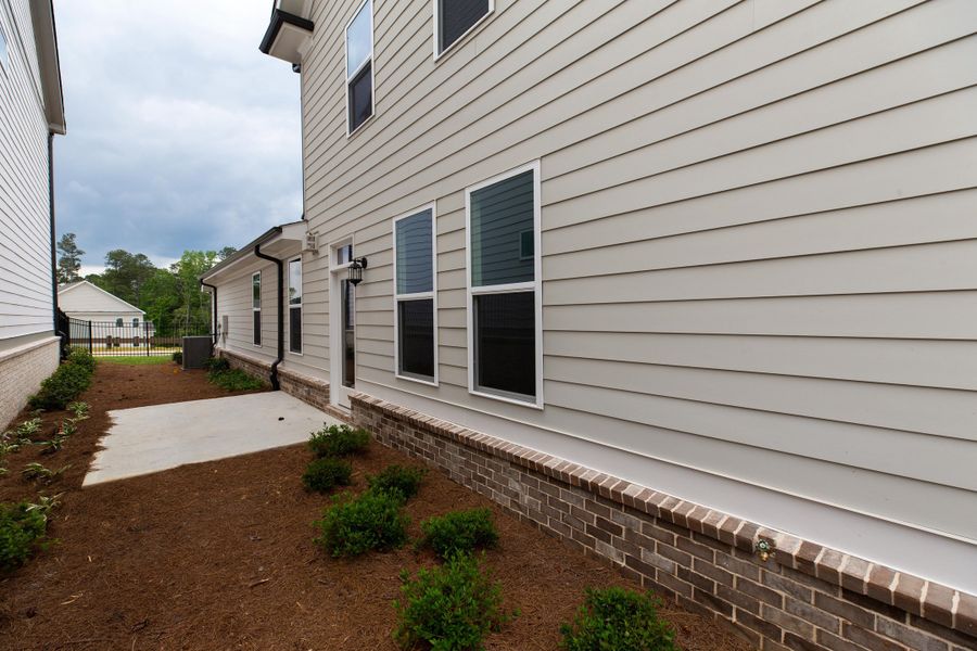 Representative exterior details of a home built from the The Charleston by The Providence Group in Aberdeen, Hoschton (Image 26).