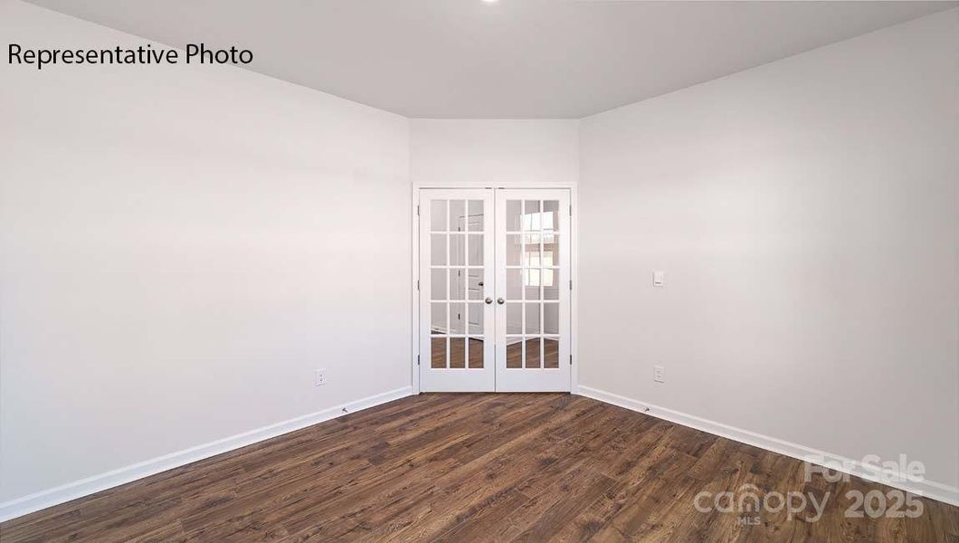Spacious, unfurnished interior of a new home in Nolen Farm, Gastonia (Image 13).