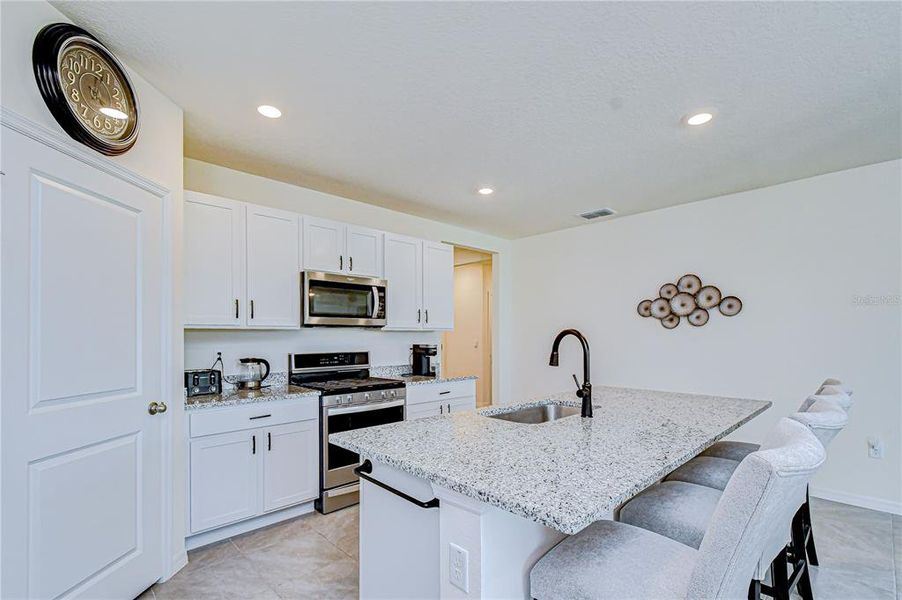 Furnished interior view inside a new home in , Zephyrhills (Image 43). Furnished interior view inside a new home in , Zephyrhills (Image 43).