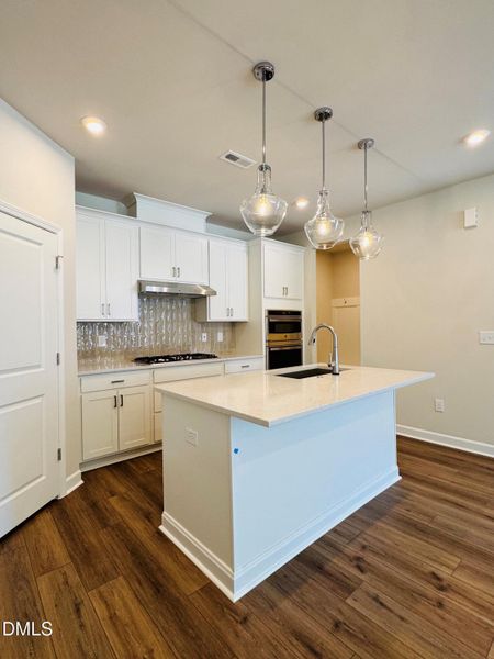 HVM118 kitchen three